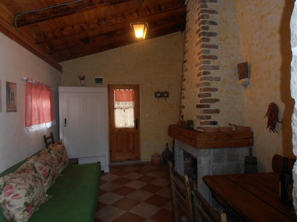 Apartments In Rustic House Risan Dış mekan fotoğraf