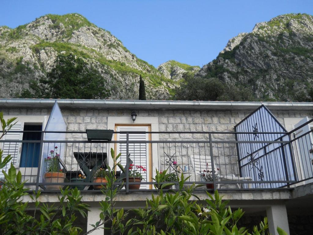Apartments In Rustic House Risan Oda fotoğraf