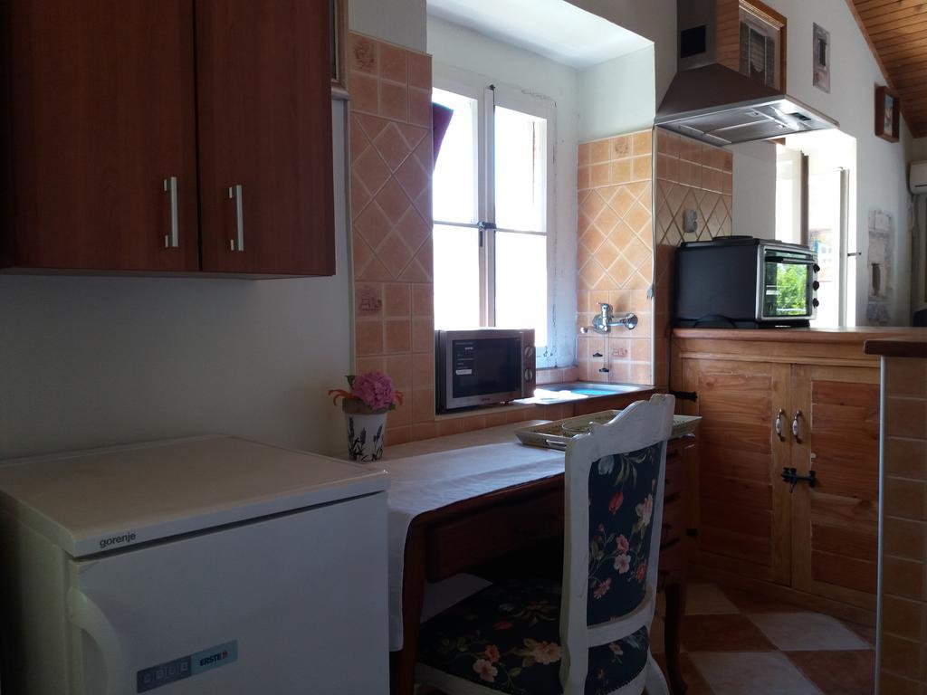 Apartments In Rustic House Risan Dış mekan fotoğraf