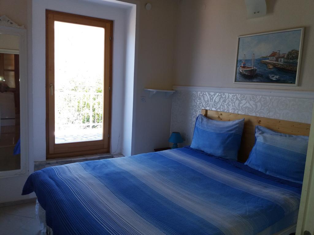 Apartments In Rustic House Risan Dış mekan fotoğraf