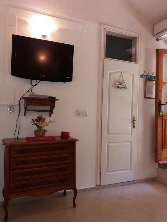 Apartments In Rustic House Risan Dış mekan fotoğraf